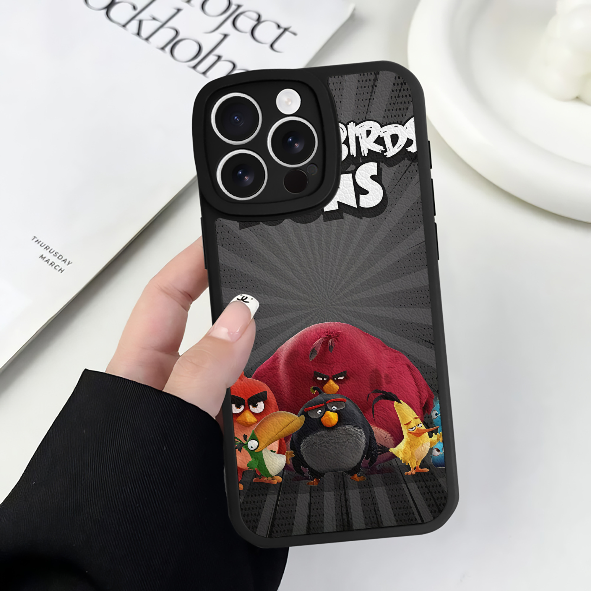 （画像用） Angry Birds アングリーバード 【iPhone 16シリーズ対応】シリコンスマホケース（レザー調） 材質：シリコン